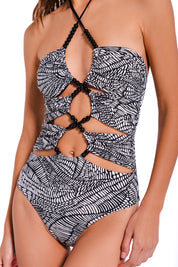 Melanie One Piece